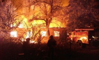 Пожар в Кривом Роге! Горело здание бухгалтерии в военном городке (ФОТО)