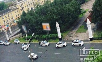 Кто виновен в ДТП из патрульных машин в центре Кривого Рога?